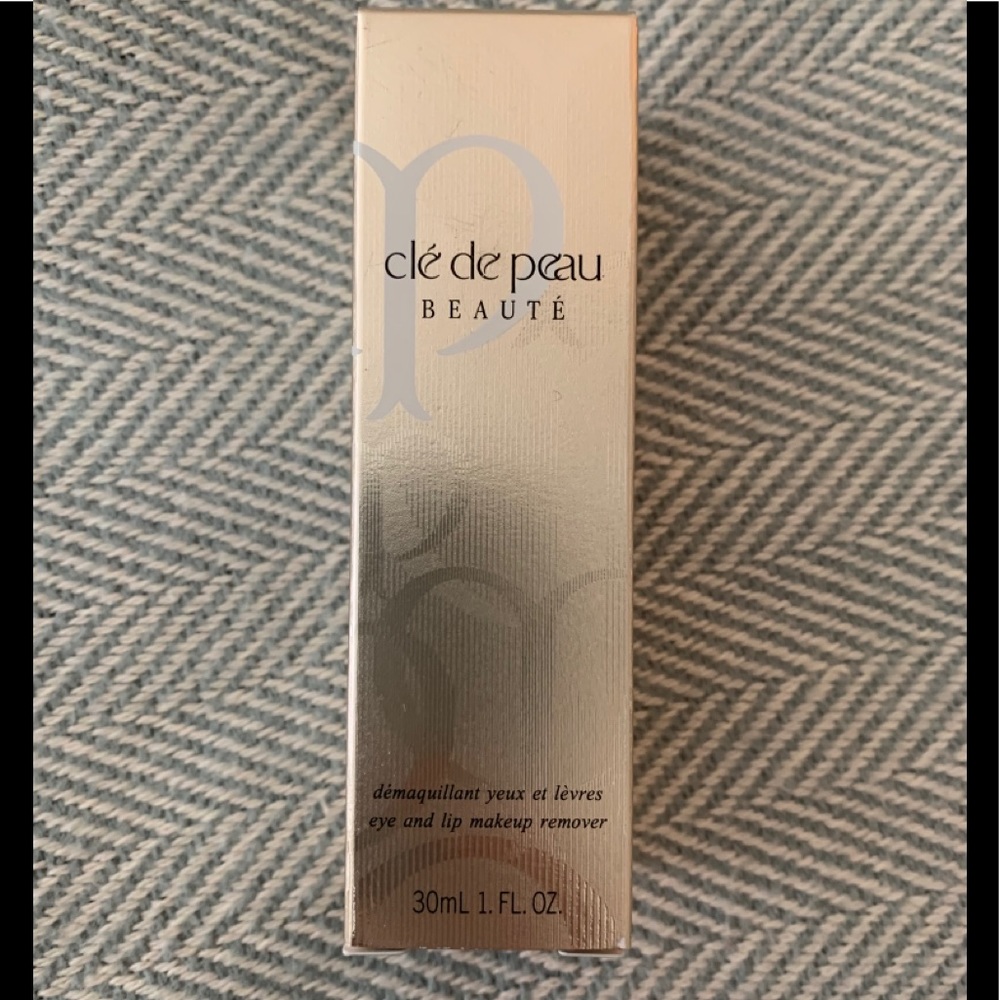 Cle de peau eye and lip makeup remover